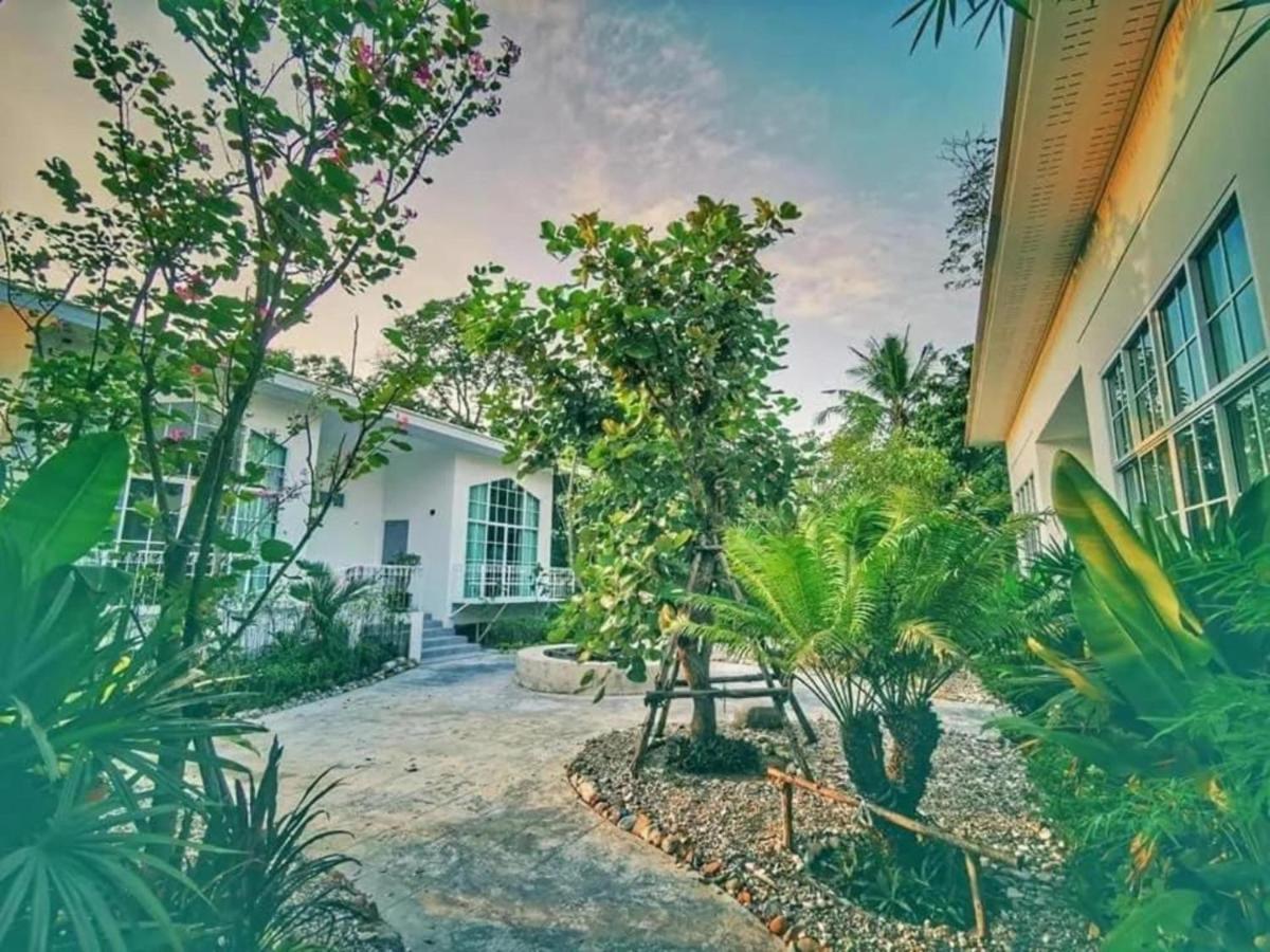 Utapao Sattahip Rayong Resort Ban Nong Sa Екстериор снимка