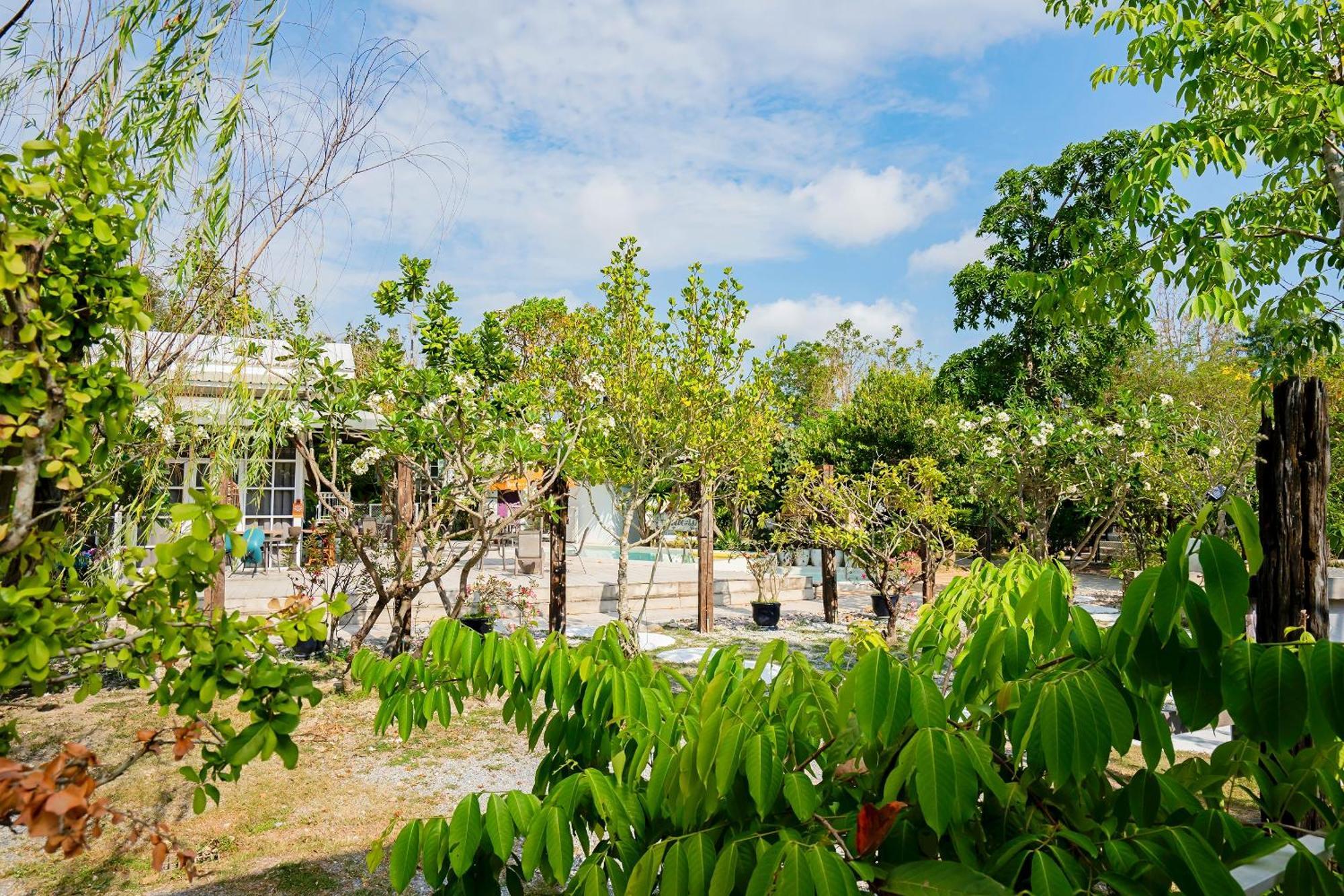 Utapao Sattahip Rayong Resort Ban Nong Sa Екстериор снимка